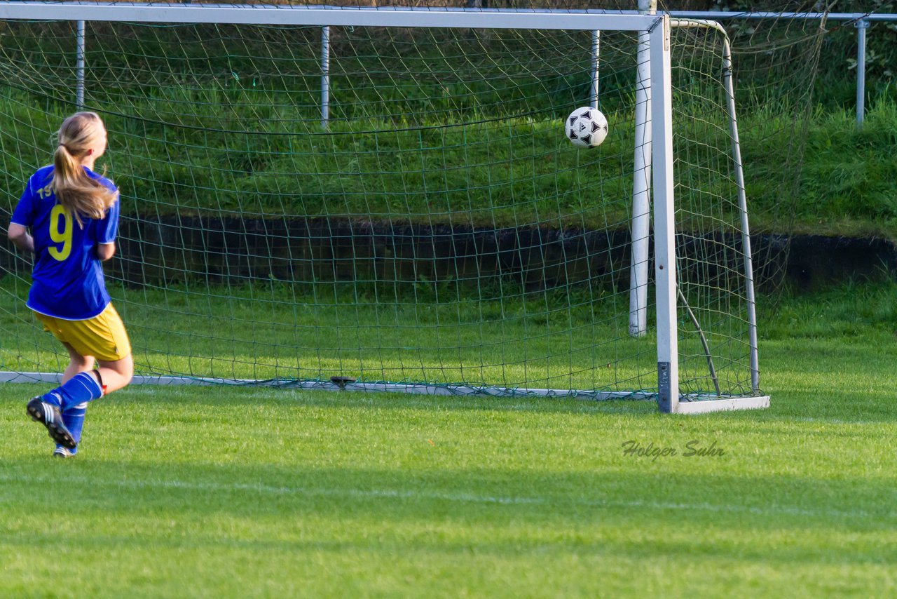 Bild 106 - B-Juniorinnen TSV Gnutz o.W. - SV Wahlstedt : Ergebnis: 1:1